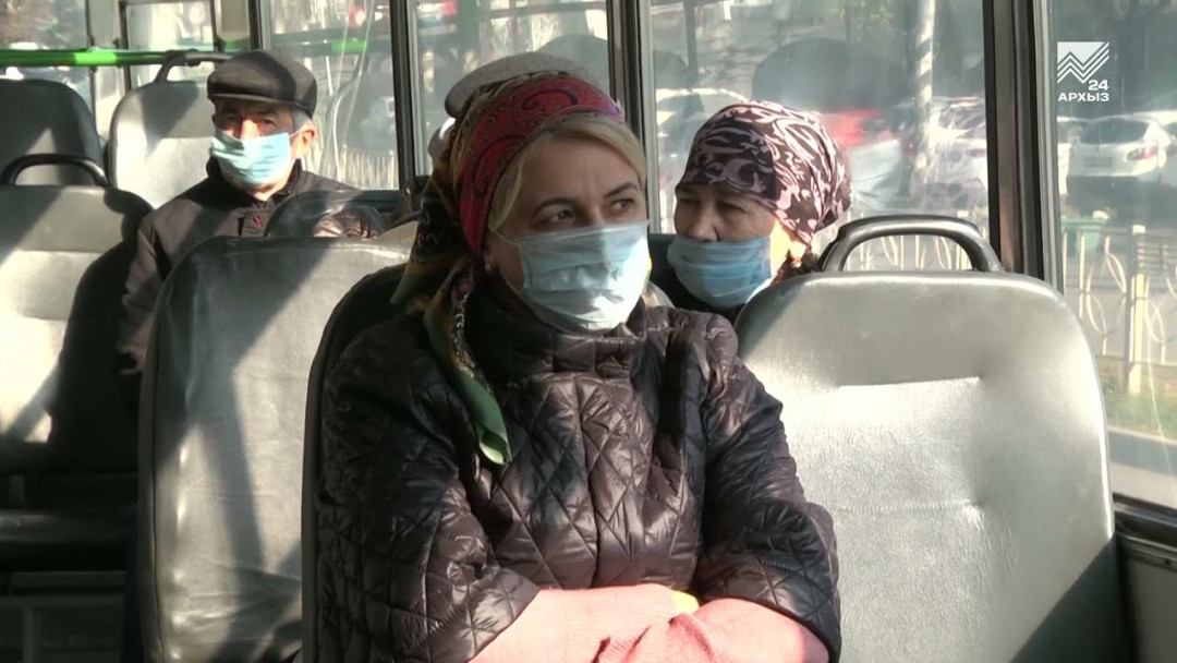Занесло автобус в Сабуро-Покровском. Видео 30 декабря