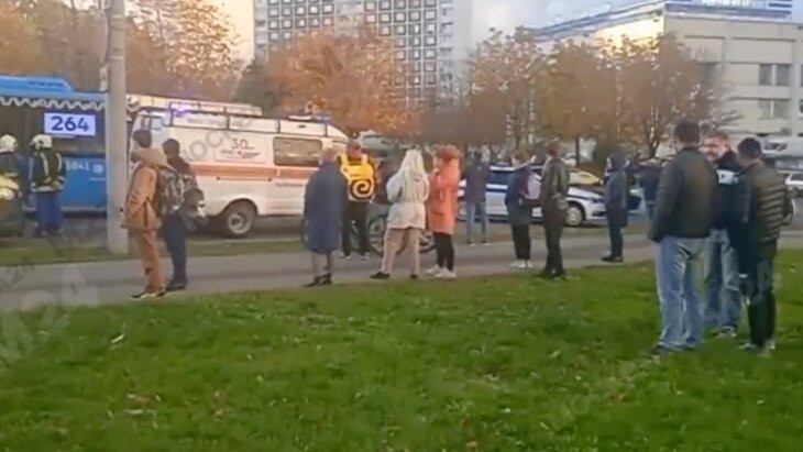 Мальчика сбил автобус Ясенево. Происшествие на литовском бульваре. Автобус насмерть сбил ребенка.